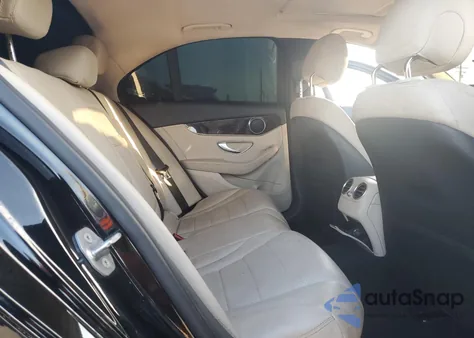 2018 Mercedes-Benz C 300 from USA, damaged, VIN 55SWF4JB9JU260222